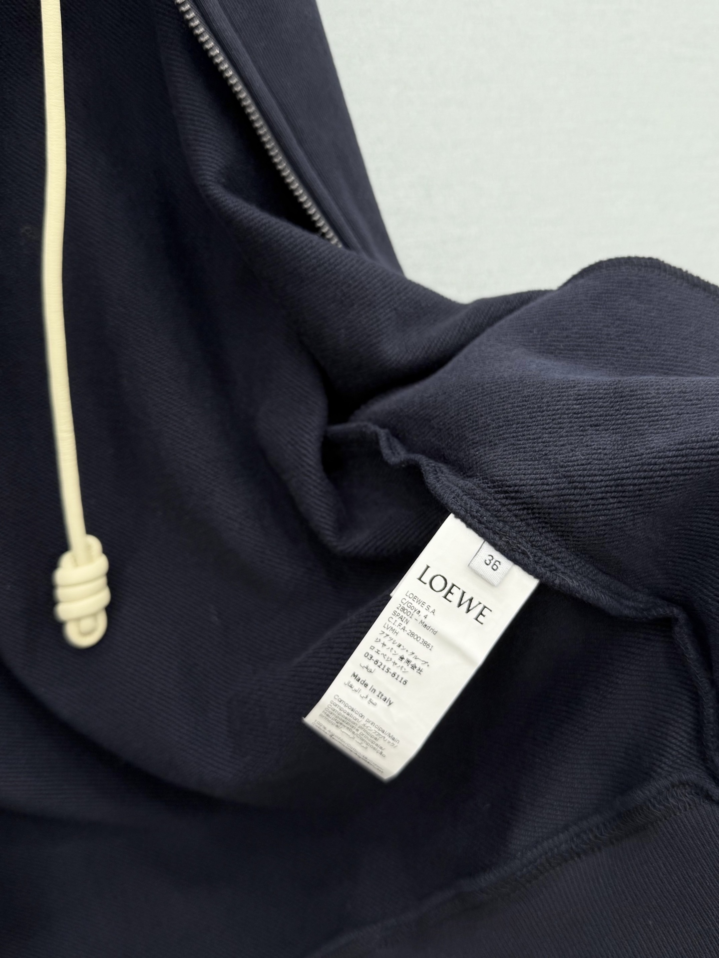🛒𝐍𝐄𝐖 · 𝟐𝟎𝟐6/爆款现货 【原单品质】Lo *|🍂早秋封神|香蕉袖连帽拉链卫衣 这件真的把松弛感拿捏到位✨ 小众 🛒𝐍𝐄𝐖 · 𝟐𝟎𝟐6/爆款现货 【原单品质】Lo *|🍂早秋封神|香蕉袖连帽拉链卫衣 这件真的把松弛感拿捏到位✨ 小众