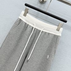 🛒𝐍𝐄𝐖 · 𝟐𝟎𝟐6/爆款现货 【秋冬上新】Po *|26新品经典骏马刺绣休闲套装! 高端定制双拉链立领拼接外套 搭 🛒𝐍𝐄𝐖 · 𝟐𝟎𝟐6/爆款现货 【秋冬上新】Po *|26新品经典骏马刺绣休闲套装! 高端定制双拉链立领拼接外套 搭