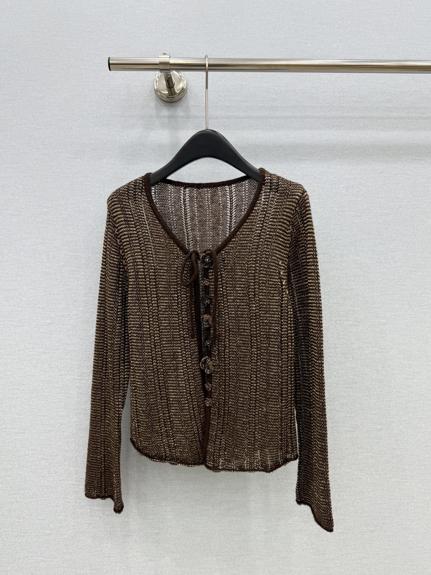 🛒𝐍𝐄𝐖 · 𝟐𝟎𝟐6/爆款现货 【原单品质】小众|2026早秋新款钩花针织开衫 高订纱线,柔软亲肤,百搭版型 ,上身的 🛒𝐍𝐄𝐖 · 𝟐𝟎𝟐6/爆款现货 【原单品质】小众|2026早秋新款钩花针织开衫 高订纱线,柔软亲肤,百搭版型 ,上身的
