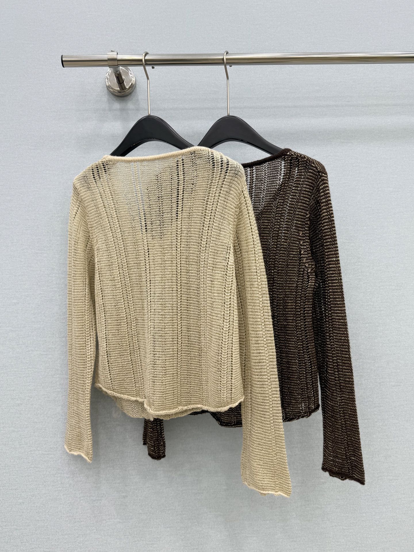 🛒𝐍𝐄𝐖 · 𝟐𝟎𝟐6/爆款现货 【原单品质】小众|2026早秋新款钩花针织开衫 高订纱线,柔软亲肤,百搭版型 ,上身的 🛒𝐍𝐄𝐖 · 𝟐𝟎𝟐6/爆款现货 【原单品质】小众|2026早秋新款钩花针织开衫 高订纱线,柔软亲肤,百搭版型 ,上身的