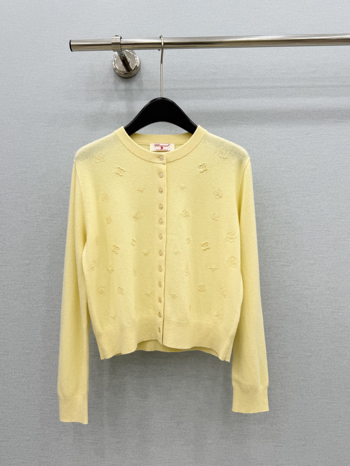 🛒𝐍𝐄𝐖 · 𝟐𝟎𝟐6/爆款现货 【原单品质】小众|2026早秋新款羊绒针织开衫 高订纱线,柔软亲肤,百搭版型 ,上身的 🛒𝐍𝐄𝐖 · 𝟐𝟎𝟐6/爆款现货 【原单品质】小众|2026早秋新款羊绒针织开衫 高订纱线,柔软亲肤,百搭版型 ,上身的