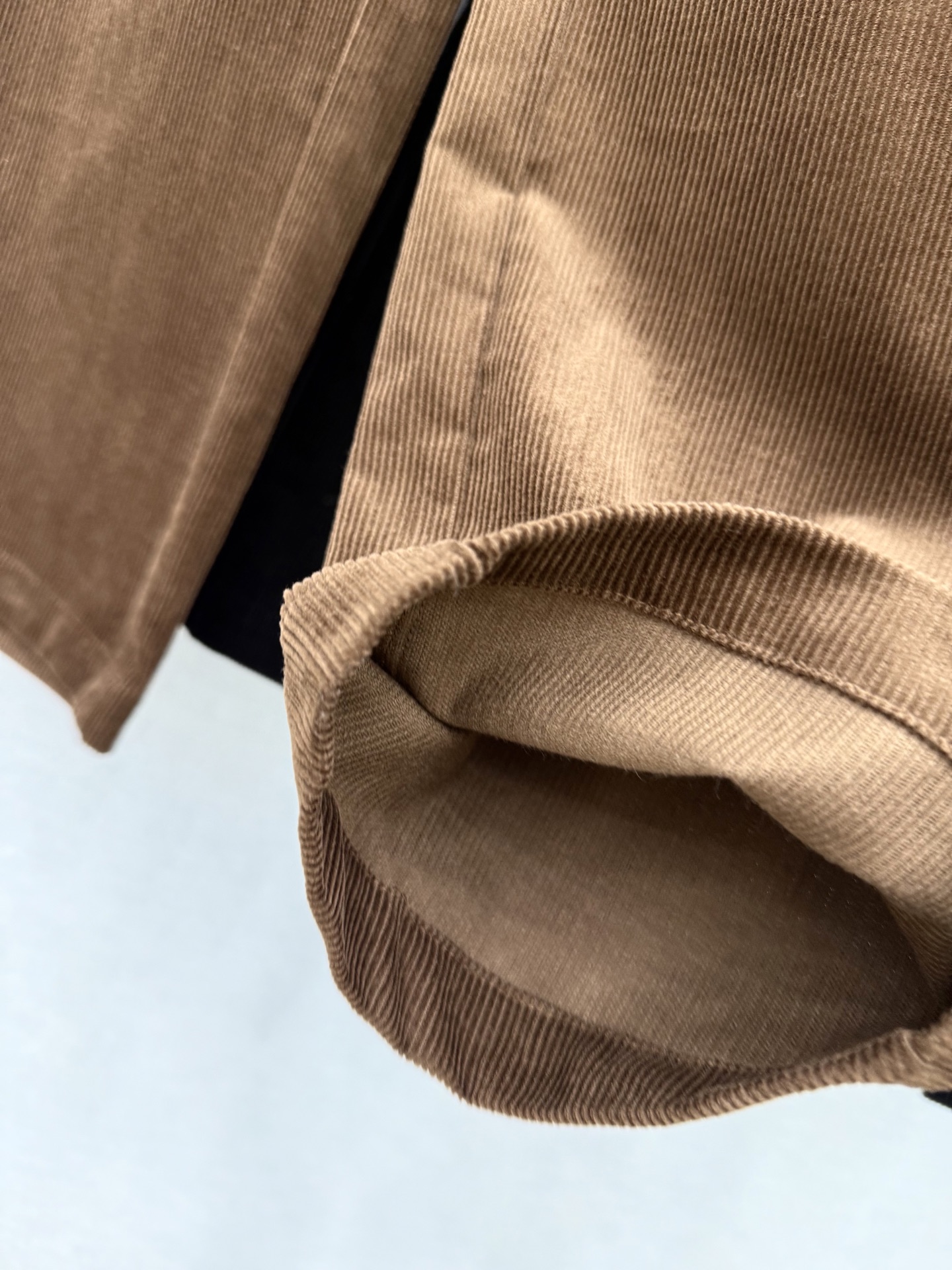 🛒𝐍𝐄𝐖 · 𝟐𝟎𝟐5/爆款现货 【秋冬上新】Lo*|皮牌灯芯绒休闲裤 系列款 定制面料,日常穿搭 高级的调调又A又飒 🛒𝐍𝐄𝐖 · 𝟐𝟎𝟐5/爆款现货 【秋冬上新】Lo*|皮牌灯芯绒休闲裤 系列款 定制面料,日常穿搭 高级的调调又A又飒
