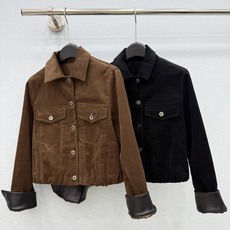 🛒𝐍𝐄𝐖 · 𝟐𝟎𝟐5/爆款现货 【秋冬上新】Lo*|皮牌灯芯绒休闲外套 系列款 定制面料,日常穿搭 高级的调调又A又 🛒𝐍𝐄𝐖 · 𝟐𝟎𝟐5/爆款现货 【秋冬上新】Lo*|皮牌灯芯绒休闲外套 系列款 定制面料,日常穿搭 高级的调调又A又