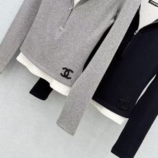 🛒𝐍𝐄𝐖 · 𝟐𝟎𝟐6/爆款现货 【高品质】Ch*|2026新款中古风假两件长袖打底衫 半拉链错层设计,云感舒适的系列! 🛒𝐍𝐄𝐖 · 𝟐𝟎𝟐6/爆款现货 【高品质】Ch*|2026新款中古风假两件长袖打底衫 半拉链错层设计,云感舒适的系列!