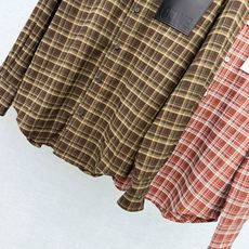 🛒𝐍𝐄𝐖 · 𝟐𝟎𝟐6/爆款现货 【秋冬上新】L*|26新款色织格纹皮牌装饰衬衫 颜色百搭高级 定制版型包容性好 尽显高 🛒𝐍𝐄𝐖 · 𝟐𝟎𝟐6/爆款现货 【秋冬上新】L*|26新款色织格纹皮牌装饰衬衫 颜色百搭高级 定制版型包容性好 尽显高