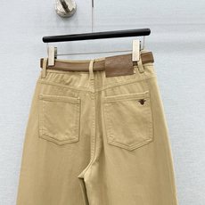 🛒𝐍𝐄𝐖 · 𝟐𝟎𝟐6/爆款现货 【秋冬上新】设计师|26新款双口袋蜜蜂刺绣牛仔裤 爆单款 气质女神必入 高订面料 🛒𝐍𝐄𝐖 · 𝟐𝟎𝟐6/爆款现货 【秋冬上新】设计师|26新款双口袋蜜蜂刺绣牛仔裤 爆单款 气质女神必入 高订面料