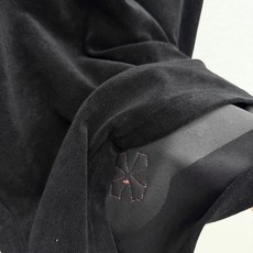 🛒𝐍𝐄𝐖 · 𝟐𝟎𝟐6/爆款现货 【原单品质】克罗星*|宽松版十字贴长袖工艺上衣 高订毛巾面料 亲肤透气舒适 标志性字母 🛒𝐍𝐄𝐖 · 𝟐𝟎𝟐6/爆款现货 【原单品质】克罗星*|宽松版十字贴长袖工艺上衣 高订毛巾面料 亲肤透气舒适 标志性字母