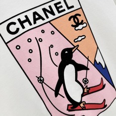 🛒𝐍𝐄𝐖 · 𝟐𝟎𝟐6/爆款现货 【原单品质】C*|2026新款印花短袖T恤 高订面料,百搭版型 ,上身的触感谁穿谁知 🛒𝐍𝐄𝐖 · 𝟐𝟎𝟐6/爆款现货 【原单品质】C*|2026新款印花短袖T恤 高订面料,百搭版型 ,上身的触感谁穿谁知