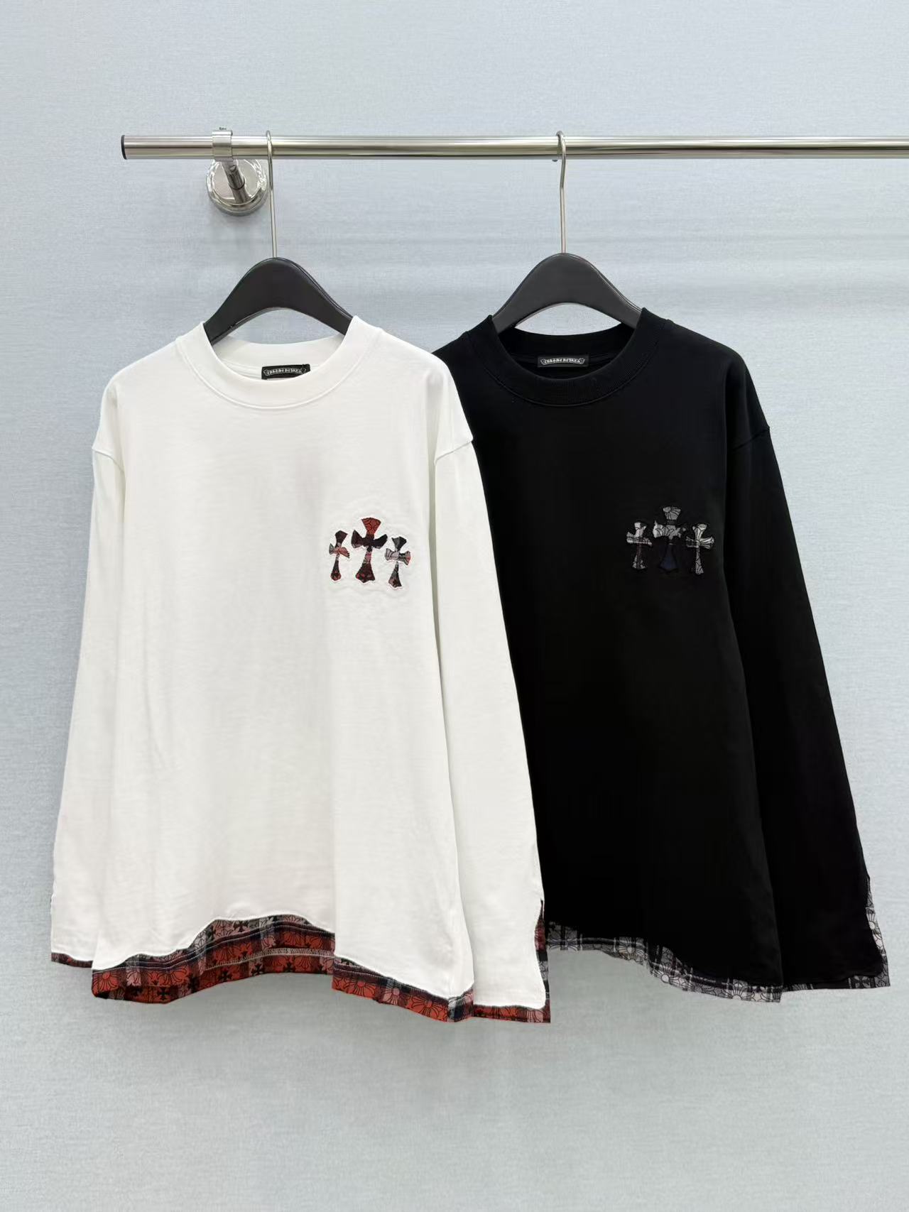 🛒𝐍𝐄𝐖 · 𝟐𝟎𝟐6/爆款现货 【原单品质】克罗星*｜宽松版十字贴拼接长袖工艺上衣 高订厚实面料 亲肤透气舒适 标志性
