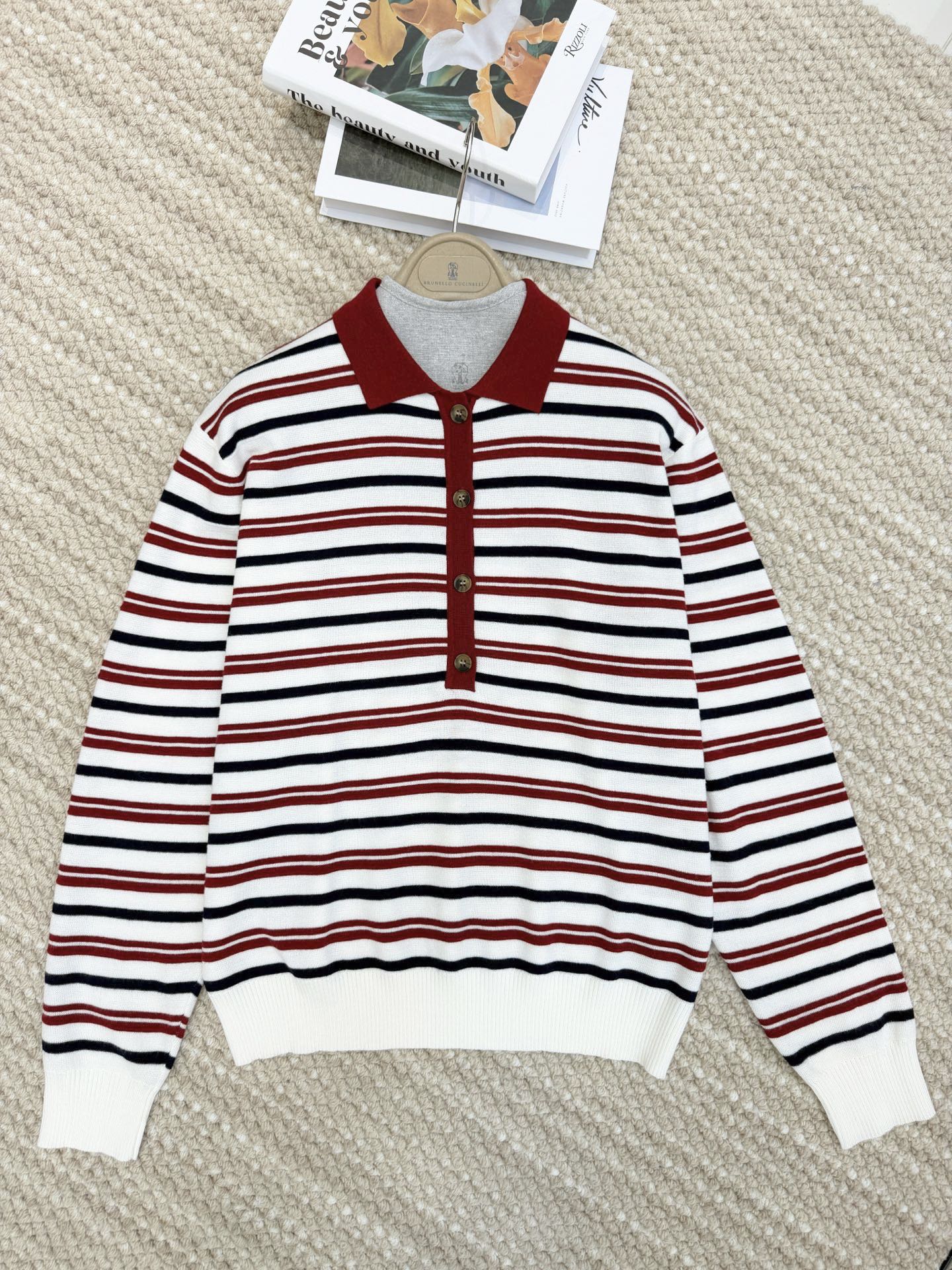 🛒𝐍𝐄𝐖 · 𝟐𝟎𝟐6/爆款现货 【原单品质】小众｜2026秋冬新款羊毛混纺🦙翻领条纹针织衫 高订纱线，柔软亲肤，百搭版