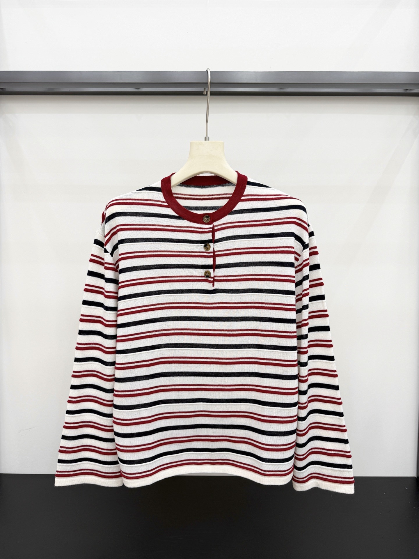 🛒𝐍𝐄𝐖 · 𝟐𝟎𝟐6/爆款现货 【原单品质】小众｜2026秋冬新款羊毛混纺🦙条纹针织衫 高订纱线，柔软亲肤，百搭版型 