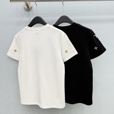 🛒𝐍𝐄𝐖 · 𝟐𝟎𝟐6/爆款现货 【原单品质】L*|2026新款手工订珠短袖T恤 高订面料,百搭版型 ,上身的触感谁穿 🛒𝐍𝐄𝐖 · 𝟐𝟎𝟐6/爆款现货 【原单品质】L*|2026新款手工订珠短袖T恤 高订面料,百搭版型 ,上身的触感谁穿