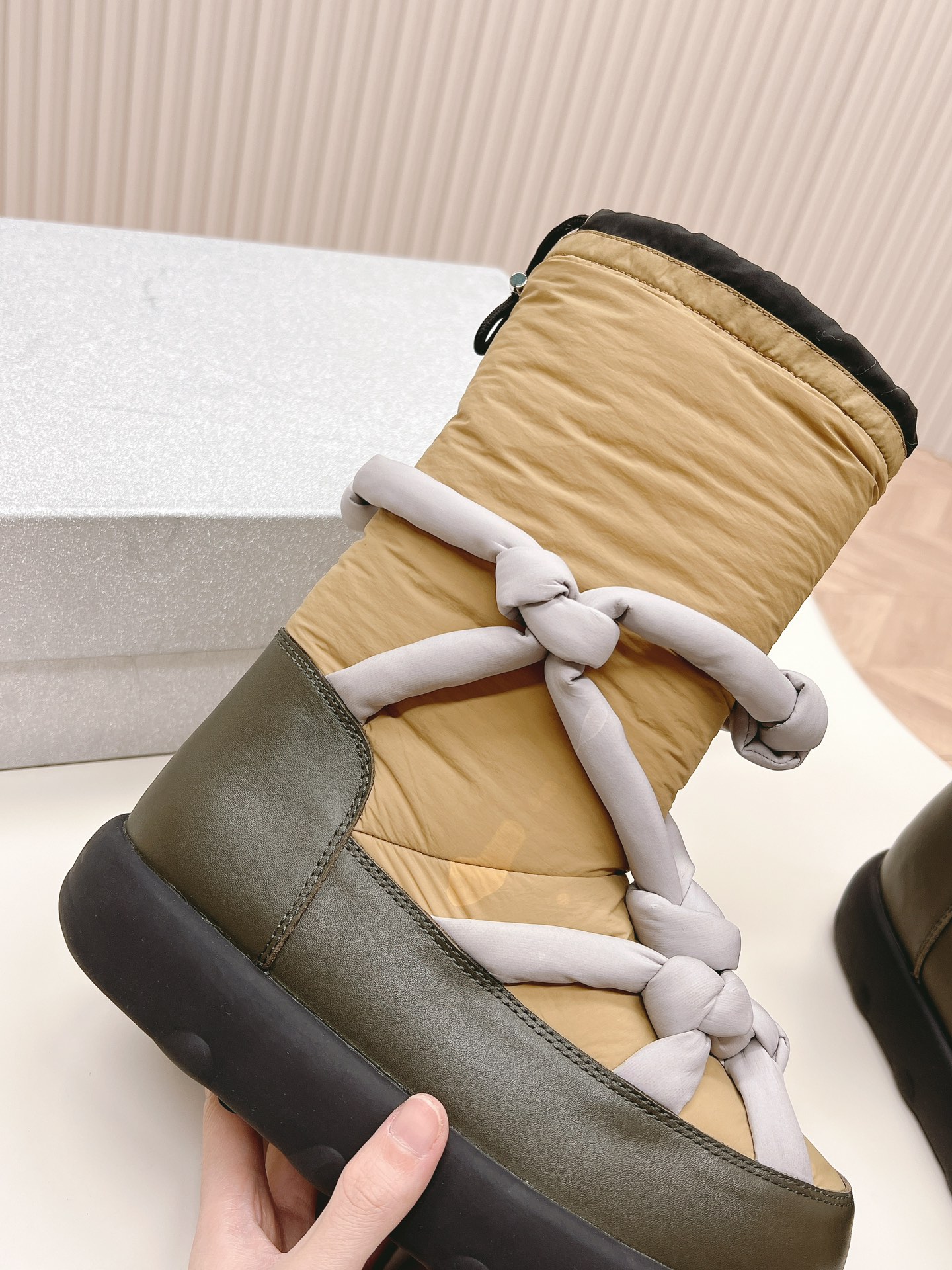 Fashionable Snow Boots by Small Designers with Unique Design and Comfortable Materials - 图片 8