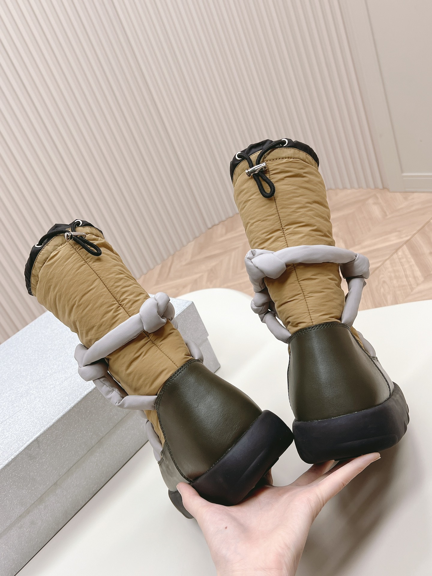 Fashionable Snow Boots by Small Designers with Unique Design and Comfortable Materials - 图片 9