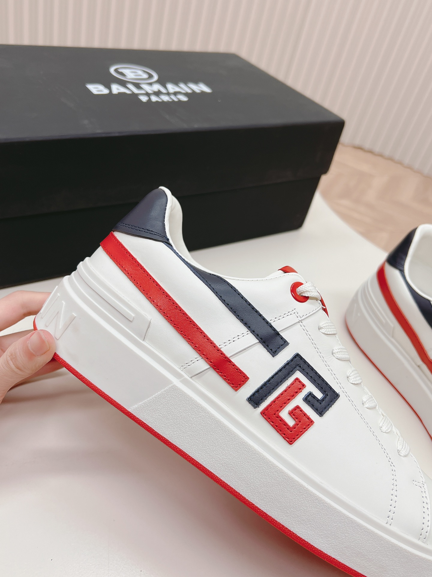 Bold and Empowering: P759 Balmain Scratch Men’s Shoes Series Review - 图片 8