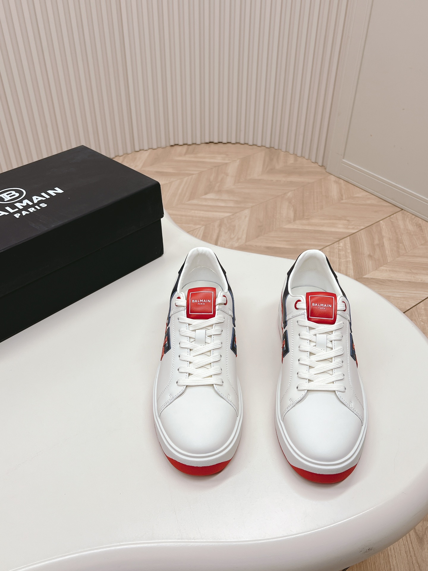 Bold and Empowering: P759 Balmain Scratch Men’s Shoes Series Review - 图片 2