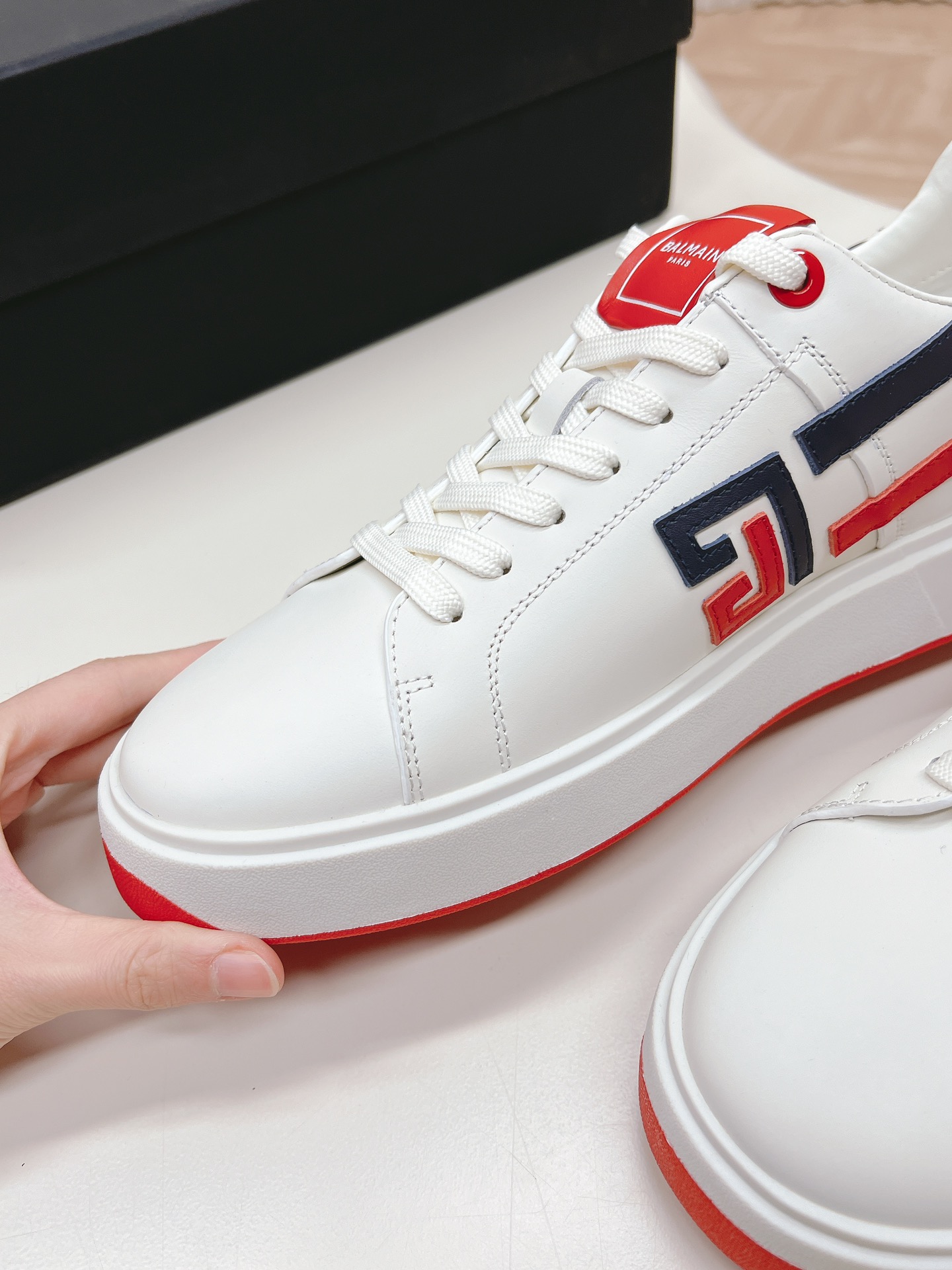 Bold and Empowering: P759 Balmain Scratch Men’s Shoes Series Review - 图片 6