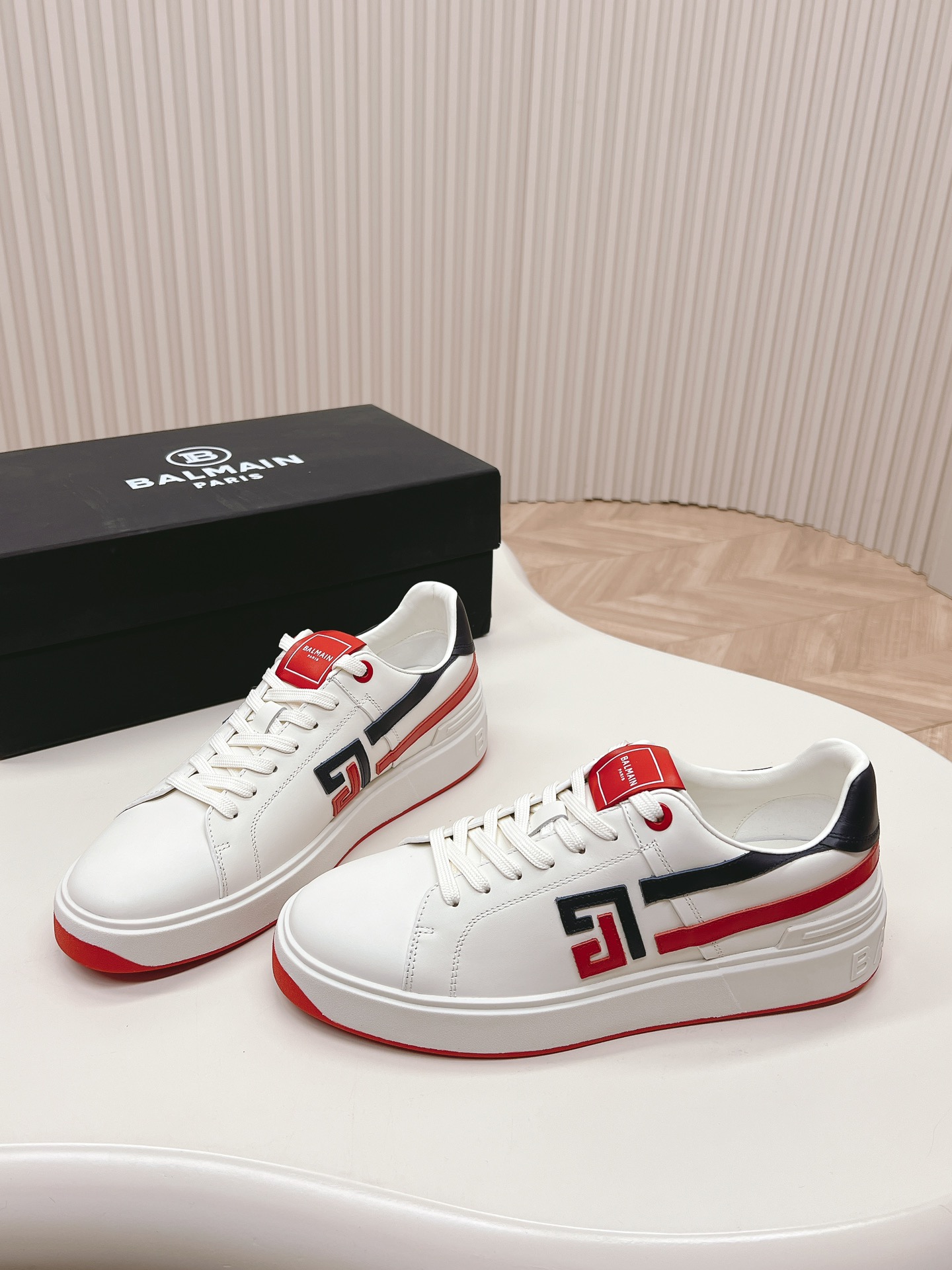 Bold and Empowering: P759 Balmain Scratch Men’s Shoes Series Review - 图片 3