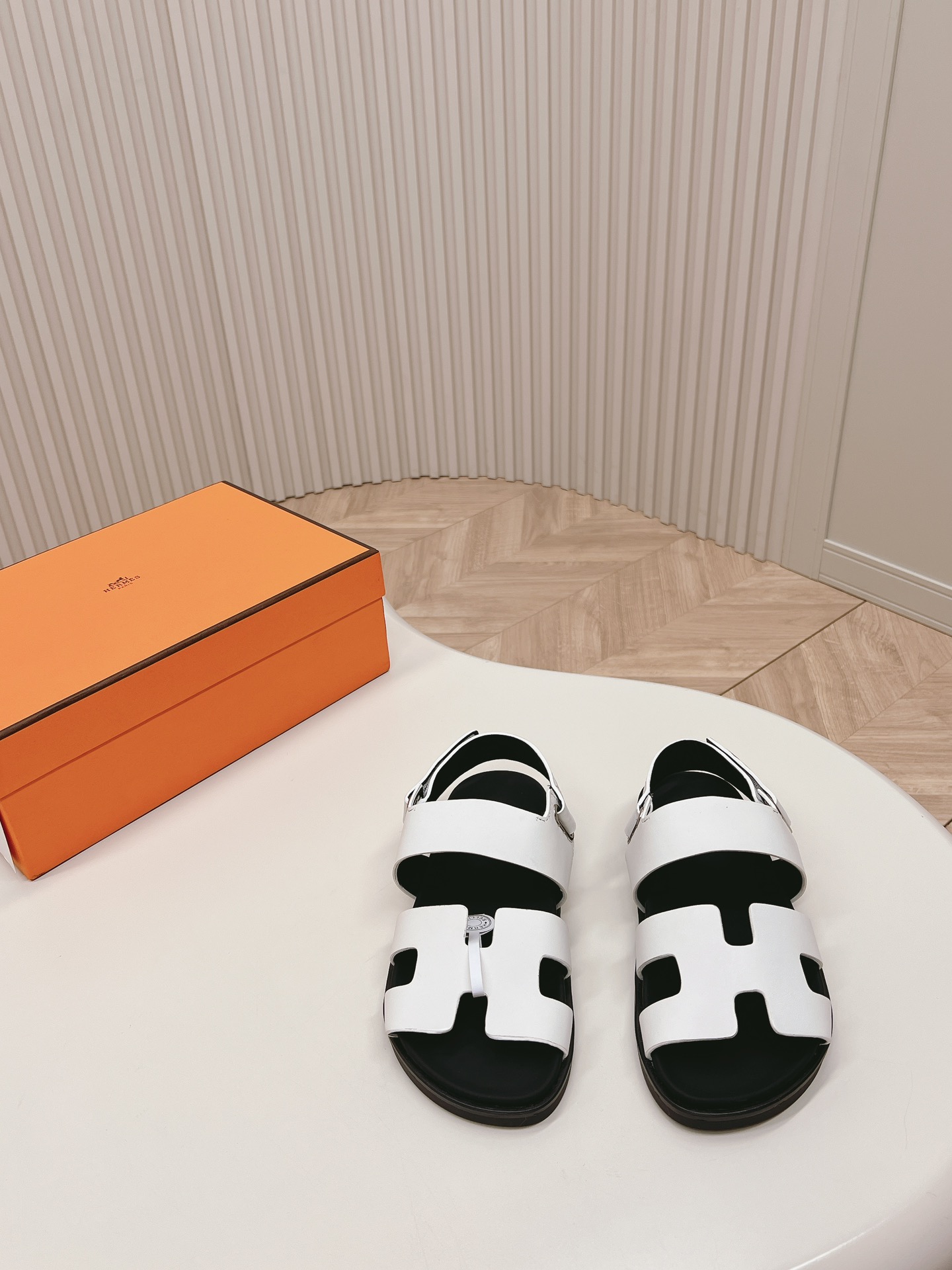 Hermès Hermes爱马仕春夏凉拖系列 款型 一直都很火爆的二舅拖鞋- 凉鞋,随意各种搭配都很棒