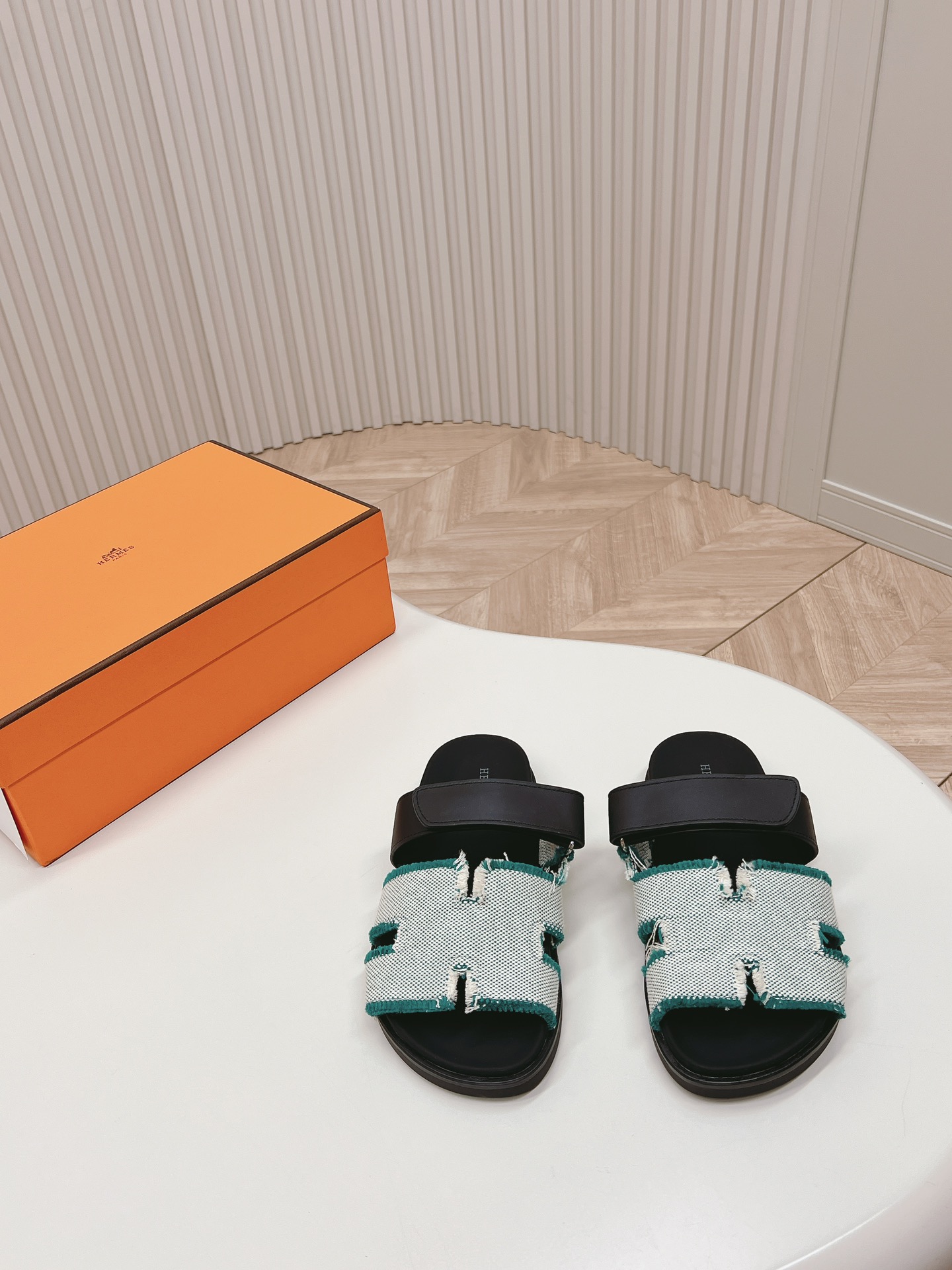 Hermès Hermes爱马仕春夏凉拖系列 款型 一直都很火爆的二舅拖鞋- 凉鞋,随意各种搭配都很棒