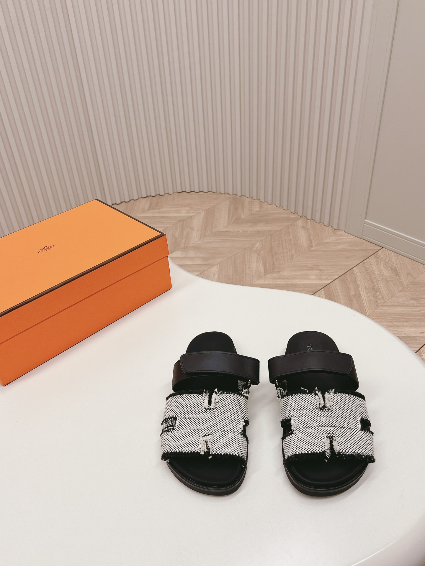 Hermès Hermes爱马仕春夏凉拖系列 款型 一直都很火爆的二舅拖鞋- 凉鞋,随意各种搭配都很棒