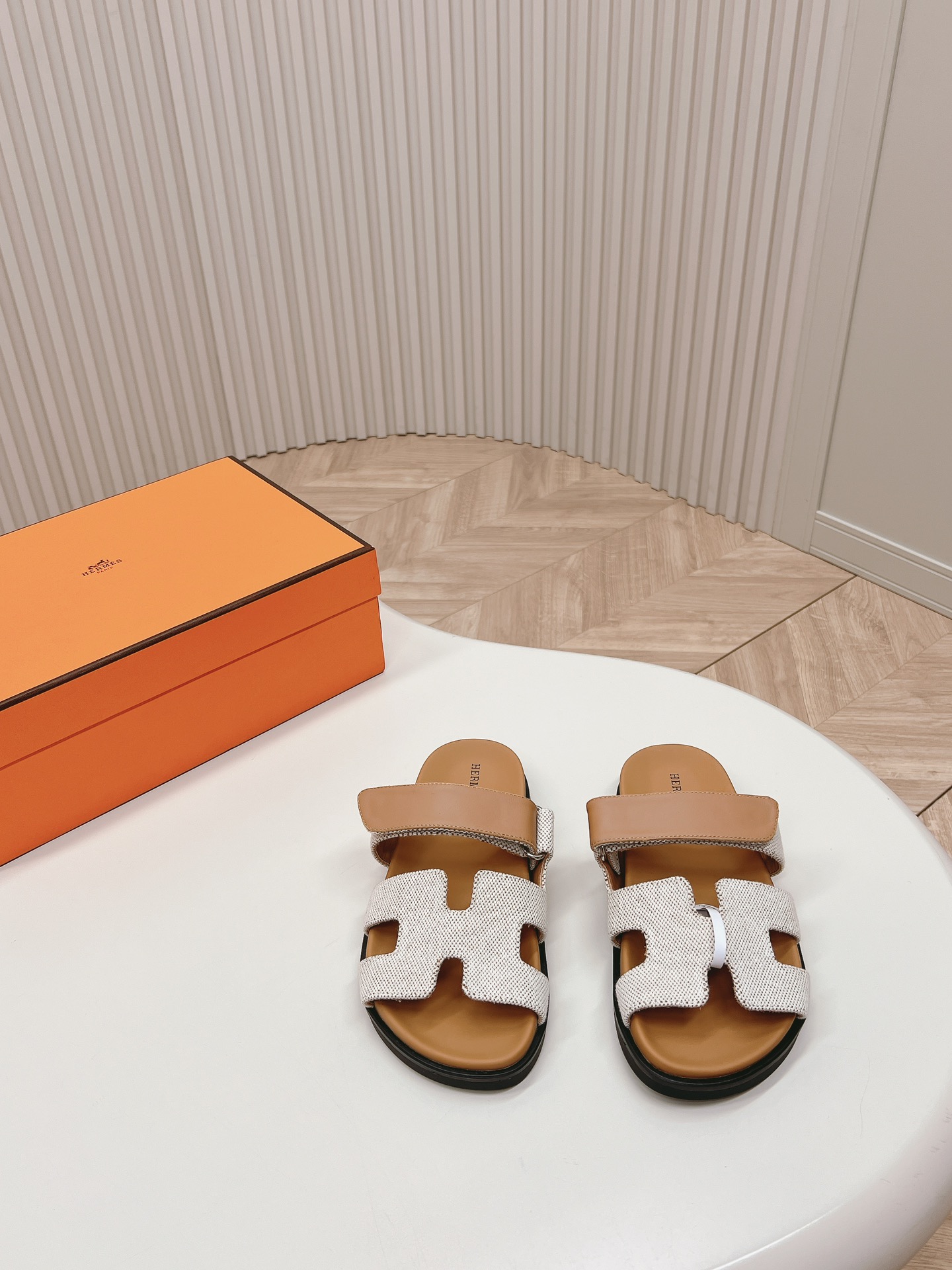 Hermès Hermes爱马仕春夏凉拖系列 款型 一直都很火爆的二舅拖鞋- 凉鞋,随意各种搭配都很棒