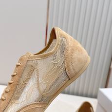 蕾丝拼皮面 JIMMY CHOO D周仰杰新款蕾丝面休闲运动鞋 值在線還超級舒適,不論是搭配牛仔褲走街頭 蕾丝拼皮面 JIMMY CHOO D周仰杰新款蕾丝面休闲运动鞋 值在線還超級舒適,不論是搭配牛仔褲走街頭