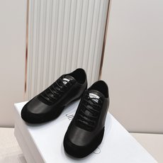 全皮面 JIMMY CHOO D周仰杰新款休闲运动鞋 值在線還超級舒適,不論是搭配牛仔褲走街頭風,還是配 全皮面 JIMMY CHOO D周仰杰新款休闲运动鞋 值在線還超級舒適,不論是搭配牛仔褲走街頭風,還是配