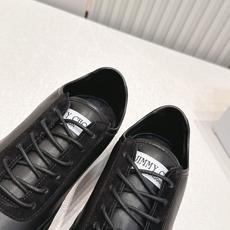 全皮面 JIMMY CHOO D周仰杰新款休闲运动鞋 值在線還超級舒適,不論是搭配牛仔褲走街頭風,還是配 全皮面 JIMMY CHOO D周仰杰新款休闲运动鞋 值在線還超級舒適,不論是搭配牛仔褲走街頭風,還是配