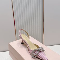 凉鞋 Mach&Mach 26s新款尖头水钻后空凉鞋 拖鞋又美又嗲、珍珠蝴蝶结加缠绕式设计让你在人群中一 凉鞋 Mach&Mach 26s新款尖头水钻后空凉鞋 拖鞋又美又嗲、珍珠蝴蝶结加缠绕式设计让你在人群中一
