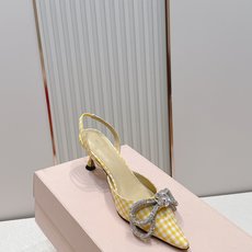 凉鞋 Mach&Mach 26s新款尖头水钻后空凉鞋 拖鞋又美又嗲、珍珠蝴蝶结加缠绕式设计让你在人群中一 凉鞋 Mach&Mach 26s新款尖头水钻后空凉鞋 拖鞋又美又嗲、珍珠蝴蝶结加缠绕式设计让你在人群中一