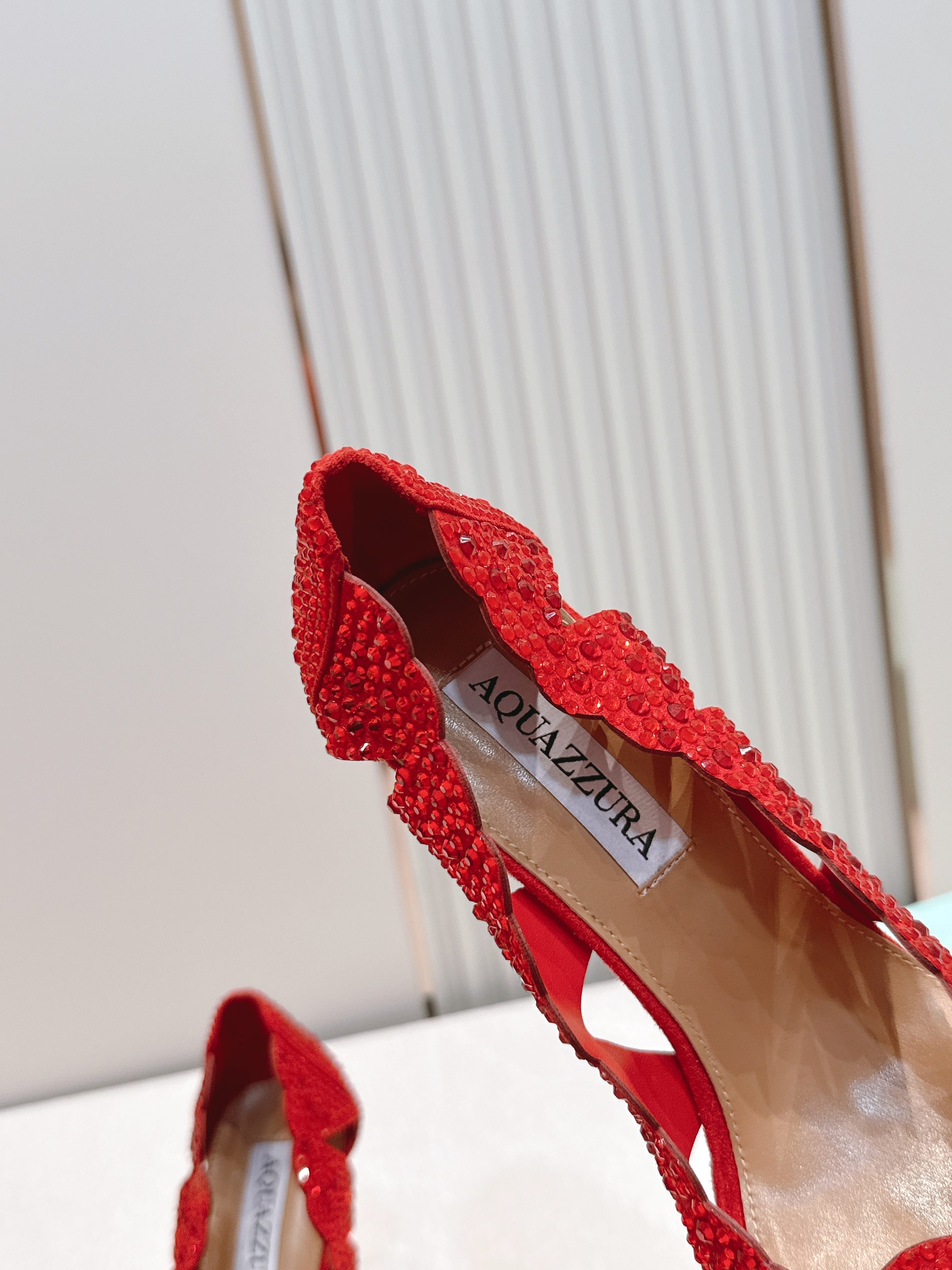 顶级版本 AQUAZZURA 菠萝2026凉鞋系列 👠     菠萝女士镶钻高跟凉单鞋全手工粘钻，bli