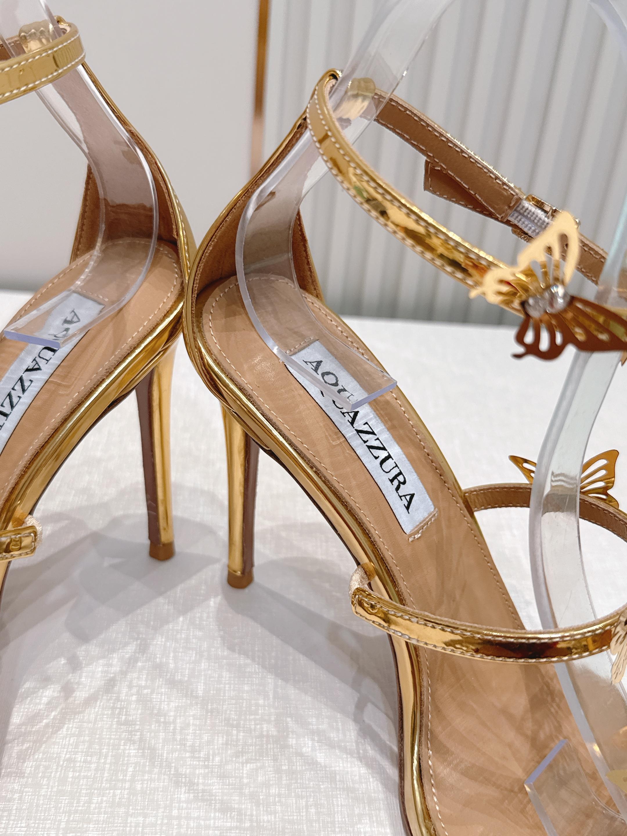 顶级版本 AQUAZZURA 菠萝2026凉鞋系列 👠     菠萝女蝴蝶高跟凉鞋满满的蝴蝶，大有爱了 
