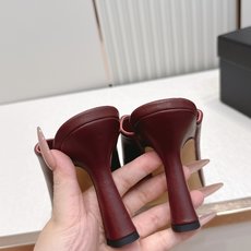 Chanel 香奈儿 法式复古 亮面漆皮拼色 高跟穆勒鞋 外穿懒人半拖 这双拼色穆勒鞋也太会了吧!!,亮 Chanel 香奈儿 法式复古 亮面漆皮拼色 高跟穆勒鞋 外穿懒人半拖 这双拼色穆勒鞋也太会了吧!!,亮