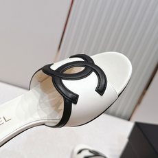 CHANEL||小香𝟐𝟎𝟐𝟔𝐬春夏双𝐂大𝐥𝐨𝐠𝐨小猫跟拖鞋/密儿凉鞋 代购品质~出入𝐙𝐆无压力双𝐂 CHANEL||小香𝟐𝟎𝟐𝟔𝐬春夏双𝐂大𝐥𝐨𝐠𝐨小猫跟拖鞋/密儿凉鞋 代购品质~出入𝐙𝐆无压力双𝐂