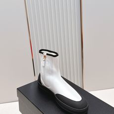 CHANEL 香奈儿26s春夏最新弹力靴圆头弹力短靴女士钟爱简约又难以抗拒系 搭配展现与众不同的穿搭风格 CHANEL 香奈儿26s春夏最新弹力靴圆头弹力短靴女士钟爱简约又难以抗拒系 搭配展现与众不同的穿搭风格