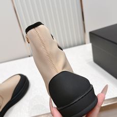 CHANEL 香奈儿26s春夏最新弹力靴圆头弹力短靴女士钟爱简约又难以抗拒系 搭配展现与众不同的穿搭风格 CHANEL 香奈儿26s春夏最新弹力靴圆头弹力短靴女士钟爱简约又难以抗拒系 搭配展现与众不同的穿搭风格