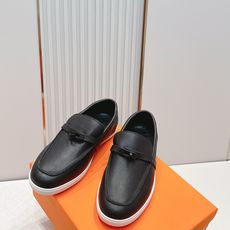 顶版 男士+10情侣款 Hermes 爱马仕2026 新款老钱风kelly扣休闲鞋工艺极致,同步专柜上新 顶版 男士+10情侣款 Hermes 爱马仕2026 新款老钱风kelly扣休闲鞋工艺极致,同步专柜上新