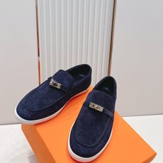 顶版 男士+10情侣款 Hermes 爱马仕2026 新款老钱风kelly扣休闲鞋工艺极致,同步专柜上新 顶版 男士+10情侣款 Hermes 爱马仕2026 新款老钱风kelly扣休闲鞋工艺极致,同步专柜上新
