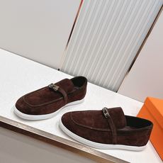 顶版 男士+10情侣款 Hermes 爱马仕2026 新款老钱风kelly扣休闲鞋工艺极致,同步专柜上新 顶版 男士+10情侣款 Hermes 爱马仕2026 新款老钱风kelly扣休闲鞋工艺极致,同步专柜上新