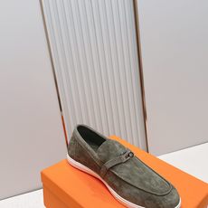 顶版 男士+10情侣款 Hermes 爱马仕2026 新款老钱风kelly扣休闲鞋工艺极致,同步专柜上新 顶版 男士+10情侣款 Hermes 爱马仕2026 新款老钱风kelly扣休闲鞋工艺极致,同步专柜上新