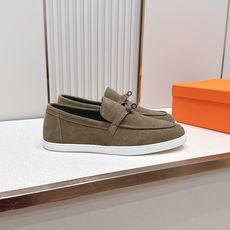 顶版 男士+10情侣款 Hermes 爱马仕2026 新款老钱风kelly扣休闲鞋工艺极致,同步专柜上新 顶版 男士+10情侣款 Hermes 爱马仕2026 新款老钱风kelly扣休闲鞋工艺极致,同步专柜上新
