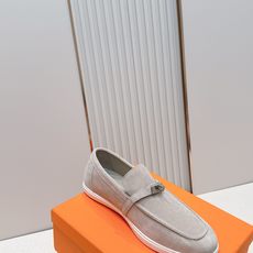 顶版 男士+10情侣款 Hermes 爱马仕2026 新款老钱风kelly扣休闲鞋工艺极致,同步专柜上新 顶版 男士+10情侣款 Hermes 爱马仕2026 新款老钱风kelly扣休闲鞋工艺极致,同步专柜上新