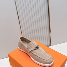 顶版 男士+10情侣款 Hermes 爱马仕2026 新款老钱风kelly扣休闲鞋工艺极致,同步专柜上新 顶版 男士+10情侣款 Hermes 爱马仕2026 新款老钱风kelly扣休闲鞋工艺极致,同步专柜上新