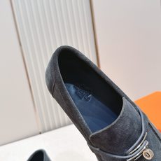 顶版 男士+10情侣款 Hermes 爱马仕2026 新款老钱风kelly扣休闲鞋工艺极致,同步专柜上新 顶版 男士+10情侣款 Hermes 爱马仕2026 新款老钱风kelly扣休闲鞋工艺极致,同步专柜上新