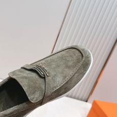 顶版 男士+10情侣款 Hermes 爱马仕2026 新款老钱风kelly扣休闲鞋工艺极致,同步专柜上新 顶版 男士+10情侣款 Hermes 爱马仕2026 新款老钱风kelly扣休闲鞋工艺极致,同步专柜上新