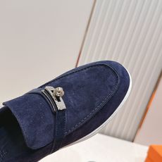 顶版 男士+10情侣款 Hermes 爱马仕2026 新款老钱风kelly扣休闲鞋工艺极致,同步专柜上新 顶版 男士+10情侣款 Hermes 爱马仕2026 新款老钱风kelly扣休闲鞋工艺极致,同步专柜上新