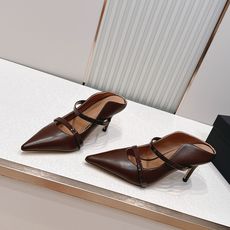 Malone Souliers 尖头高跟凉鞋 这鞋型绝了! 穿上就是腿精本精!设计感拉满~采用光滑牛皮, Malone Souliers 尖头高跟凉鞋 这鞋型绝了! 穿上就是腿精本精!设计感拉满~采用光滑牛皮,