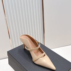 Malone Souliers 尖头高跟凉鞋 这鞋型绝了! 穿上就是腿精本精!设计感拉满~采用光滑牛皮, Malone Souliers 尖头高跟凉鞋 这鞋型绝了! 穿上就是腿精本精!设计感拉满~采用光滑牛皮,