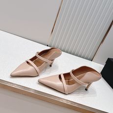 Malone Souliers 尖头高跟凉鞋 这鞋型绝了! 穿上就是腿精本精!设计感拉满~采用光滑牛皮, Malone Souliers 尖头高跟凉鞋 这鞋型绝了! 穿上就是腿精本精!设计感拉满~采用光滑牛皮,